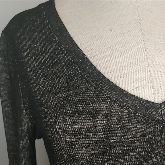 Splendid Top Merino Wool Blend Knit V-Neck Long Sleeves High Low Hem Black M NWT - Picture 5 of 8